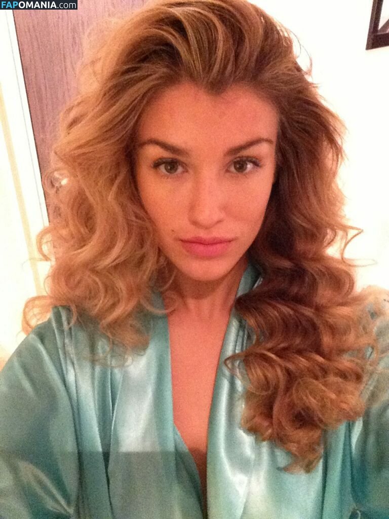 Amy Willerton Обнажённый Утёкшее фото #49