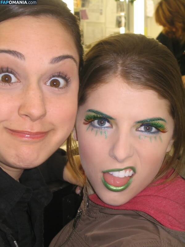 Anna Kendrick Обнажённый Утёкшее фото #2