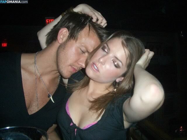 Anna Kendrick Обнажённый Утёкшее фото #23