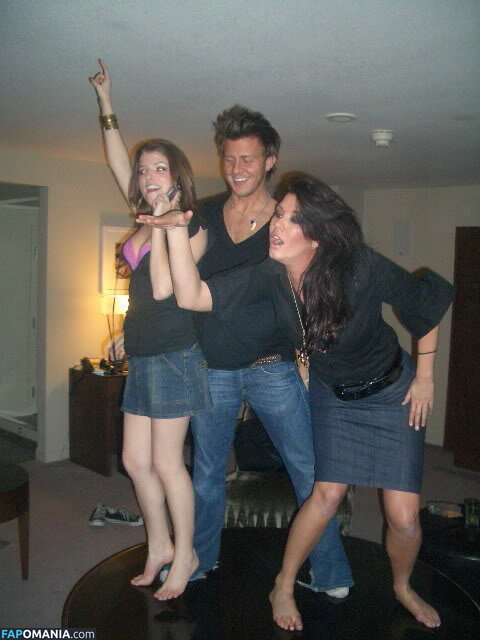 Anna Kendrick Обнажённый Утёкшее фото #25