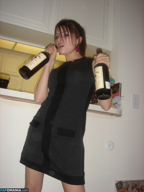 Anna Kendrick Обнажённый Утёкшее фото #28