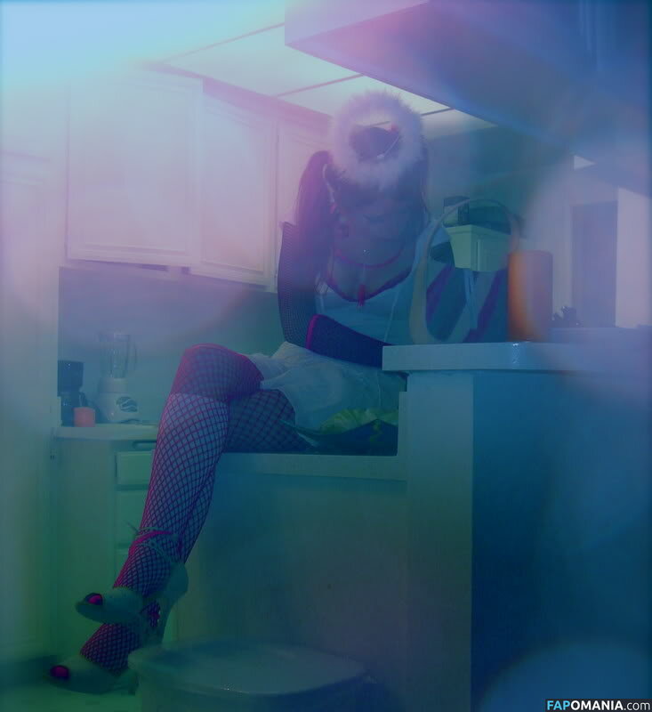 Anna Kendrick Обнажённый Утёкшее фото #31