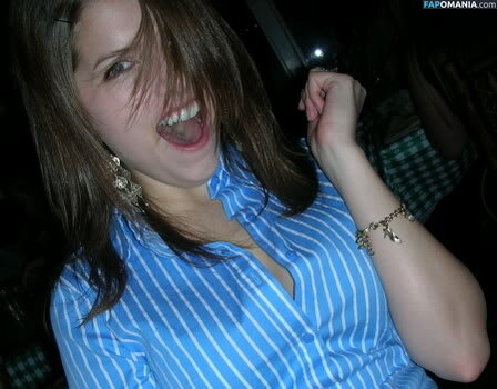 Anna Kendrick Обнажённый Утёкшее фото #37