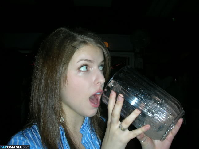 Anna Kendrick Обнажённый Утёкшее фото #38