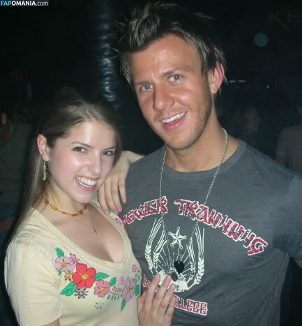 Anna Kendrick Обнажённый Утёкшее фото #39