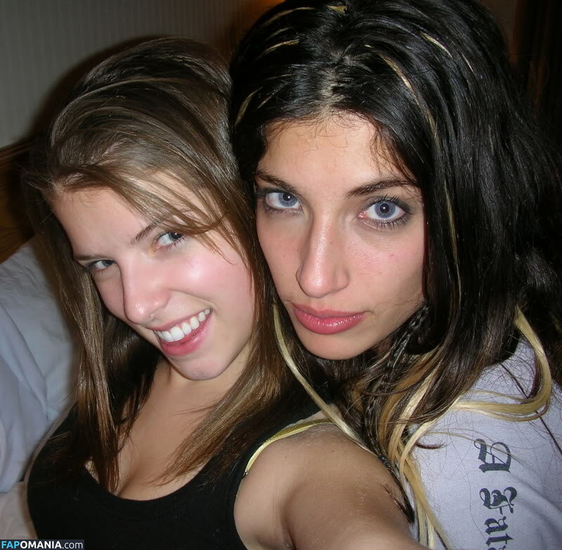 Anna Kendrick Обнажённый Утёкшее фото #44