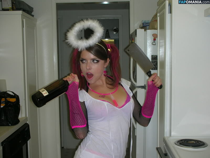 Anna Kendrick Обнажённый Утёкшее фото #62