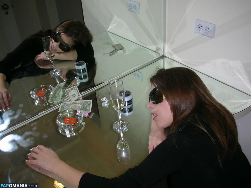 Anna Kendrick Обнажённый Утёкшее фото #67