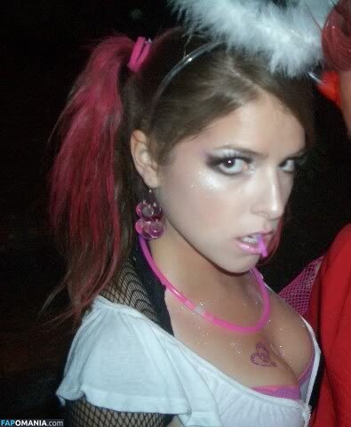 Anna Kendrick Обнажённый Утёкшее фото #84