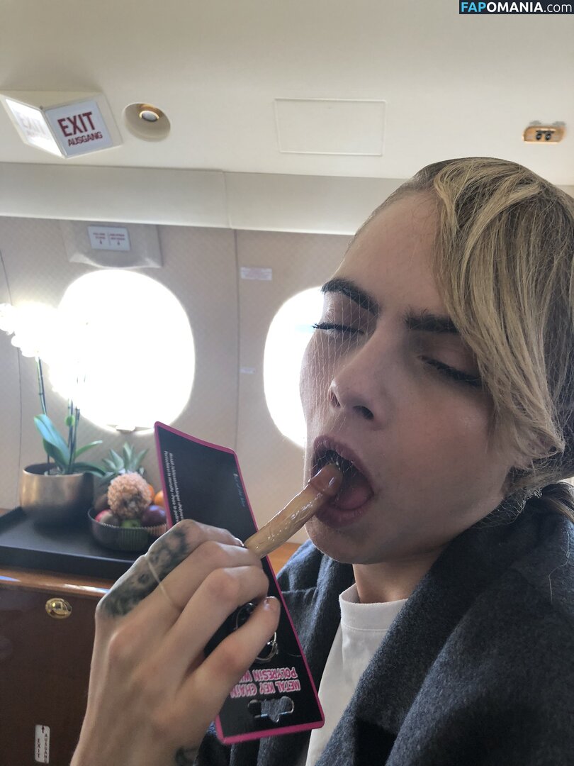 Ashley Benson And Cara Delevingne Обнажённый Утёкшее фото #53
