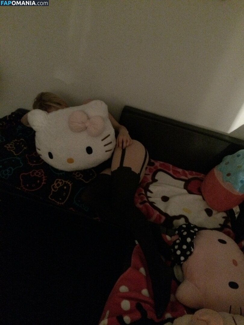 Avril Lavigne Обнажённый Утёкшее фото #16