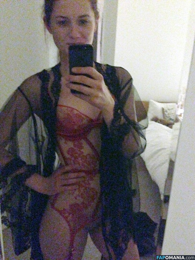 Bonnie Wright Обнажённый Утёкшее фото #14