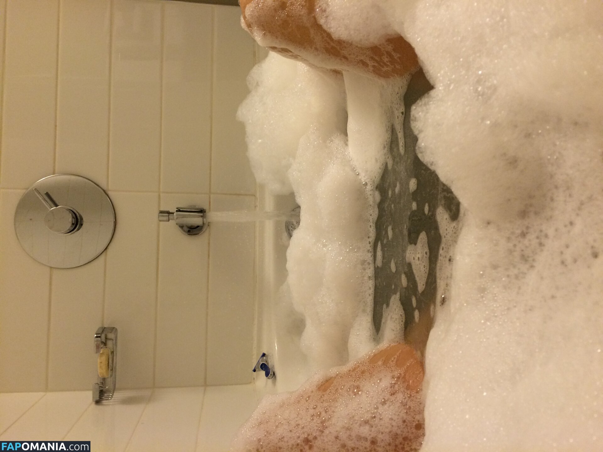 Britne Oldford Обнажённый Утёкшее фото #13