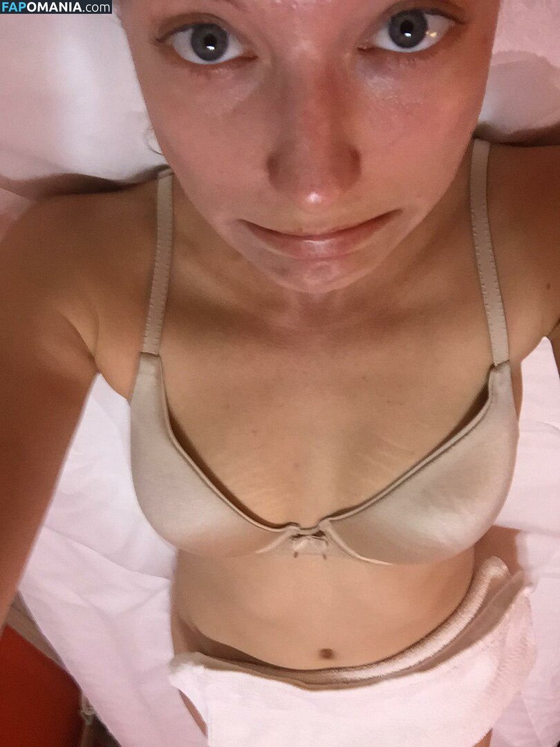 Caitlin Gerard Обнажённый Утёкшее фото #19