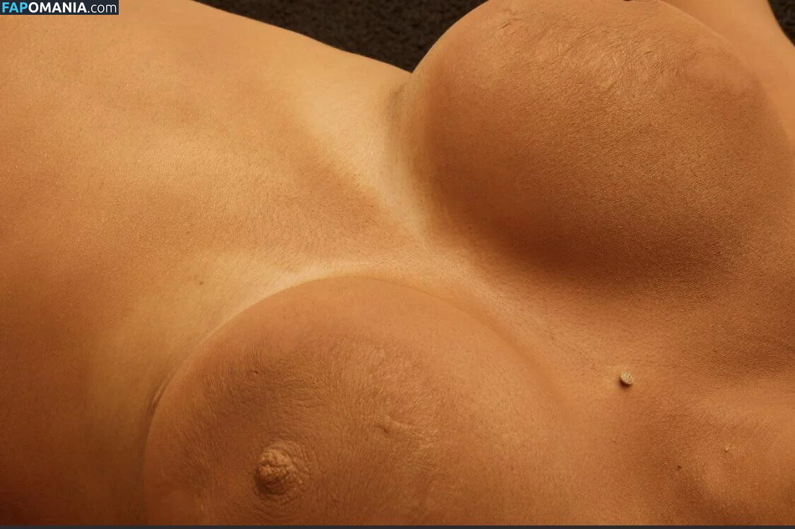 Cardi B Обнажённый Утёкшее фото #6