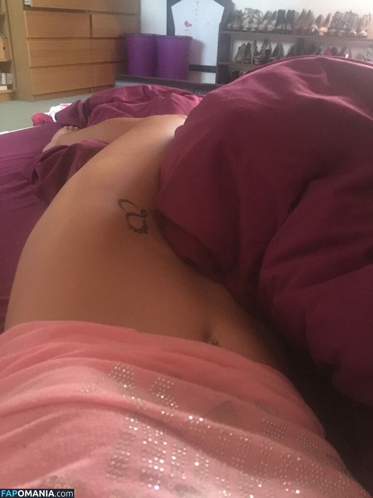 Carly Booth Обнажённый Утёкшее фото #3