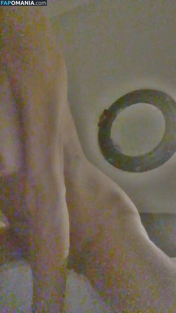 Catherine Bell Обнажённый Утёкшее фото #38