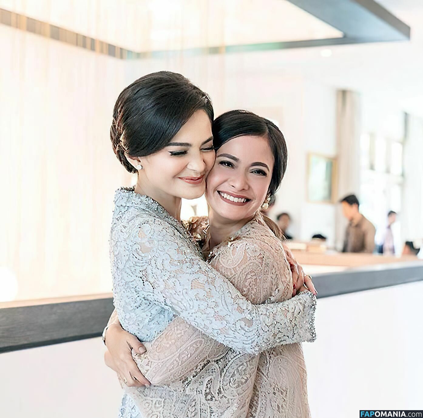 Cut Tari Обнажённый Утёкшее фото #82