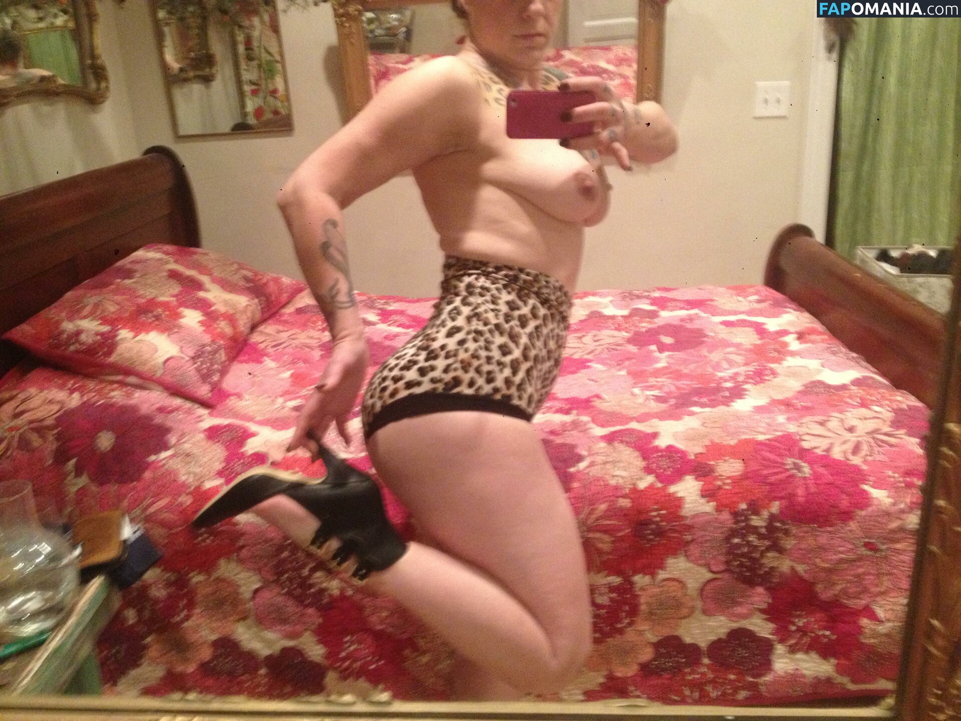 Danielle Colby Обнажённый Утёкшее фото #6