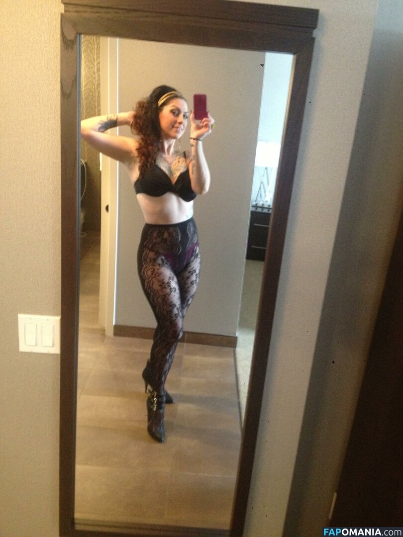 Danielle Colby Обнажённый Утёкшее фото #13