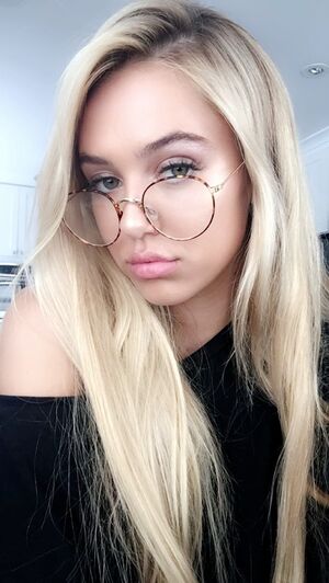 Delilah Belle Hamlin