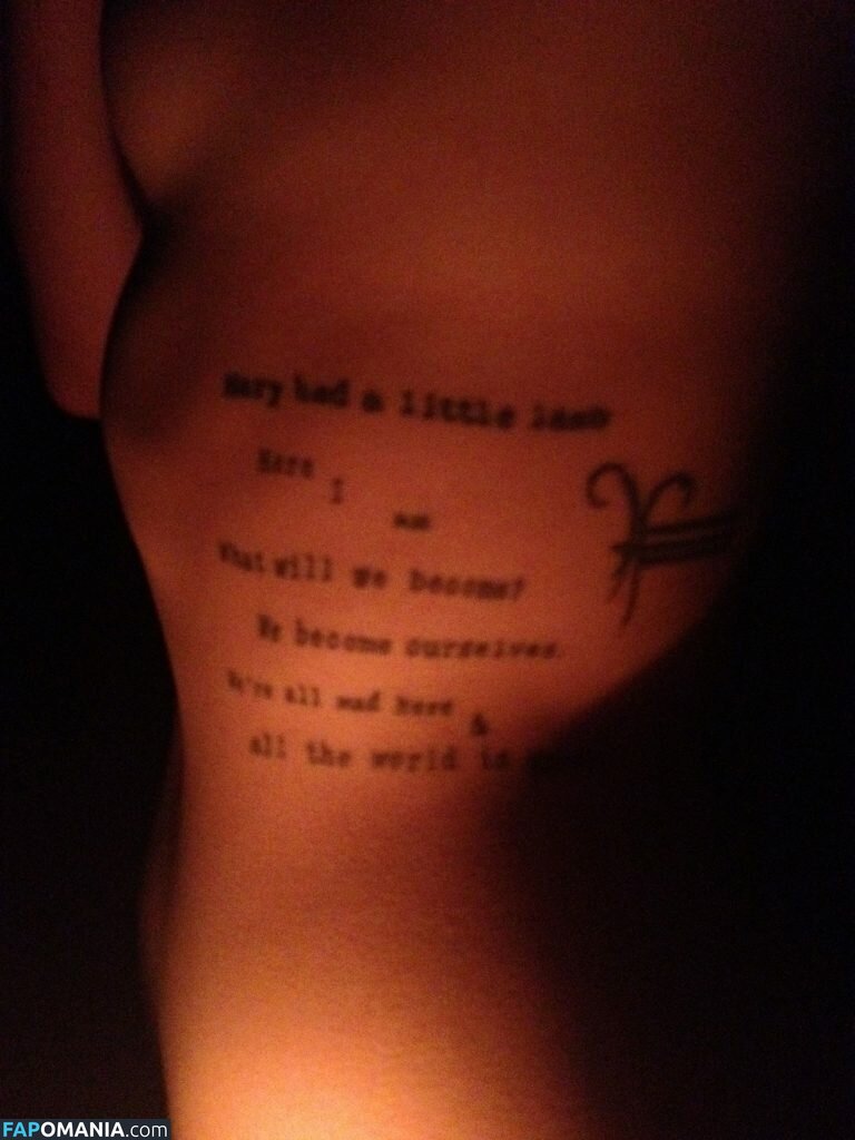 Dianna Agron Обнажённый Утёкшее фото #1