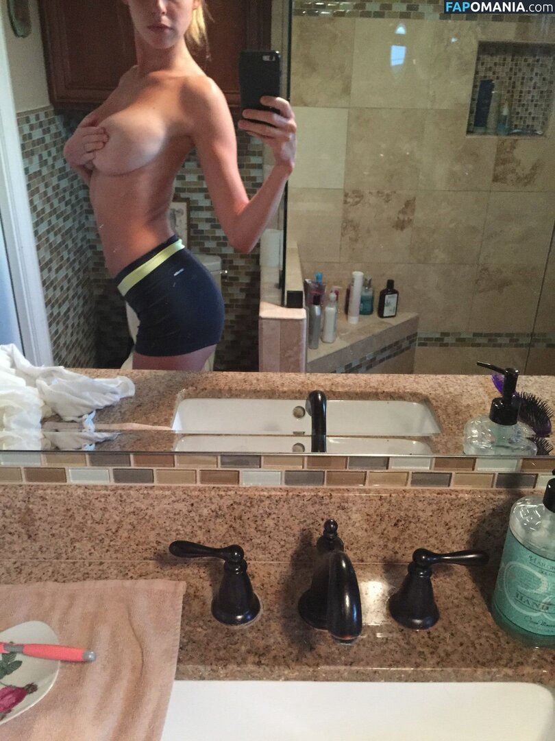 Elizabeth Turner Обнажённый Утёкшее фото #50