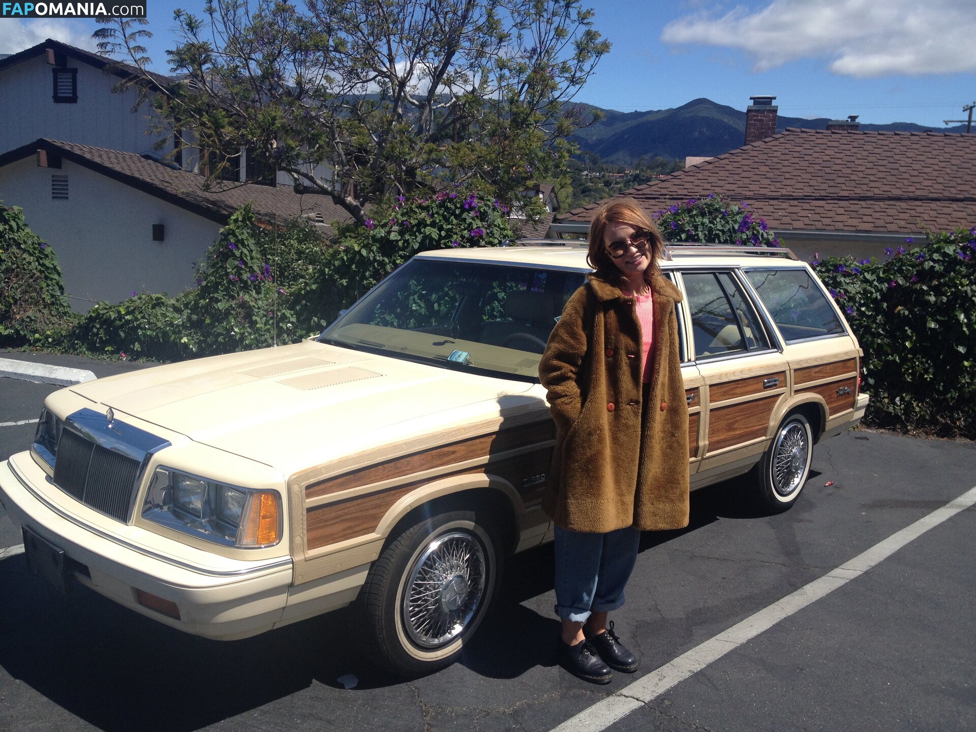 Emily Browning Обнажённый Утёкшее фото #21