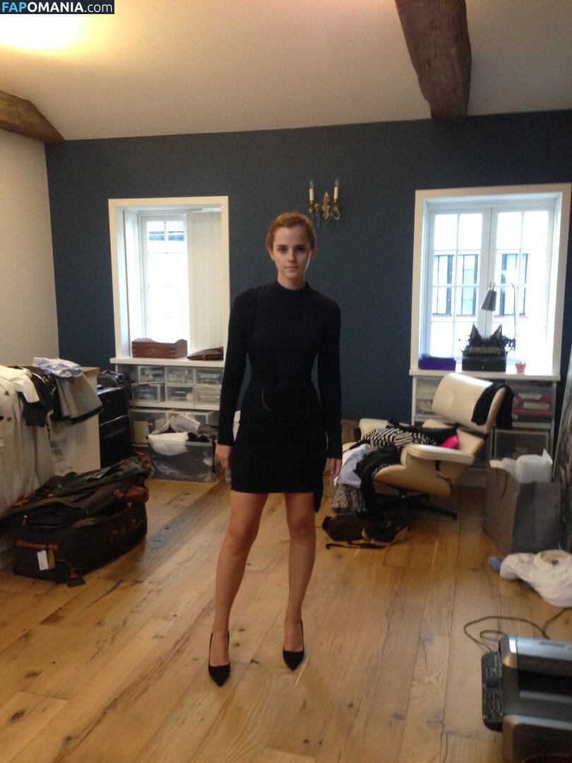 Emma Watson Обнажённый Утёкшее фото #90