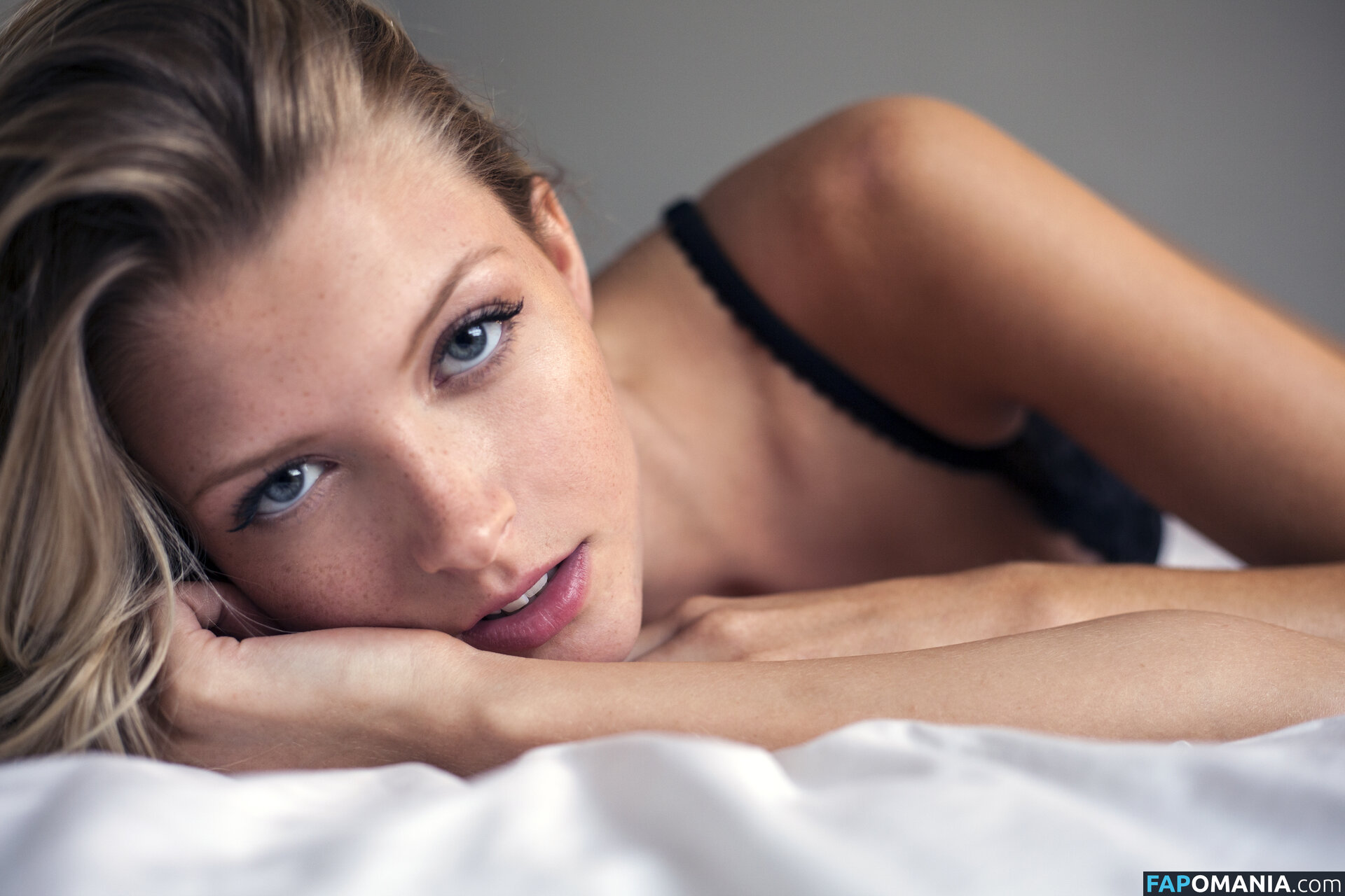 Erin Cummins Обнажённый Утёкшее фото #68