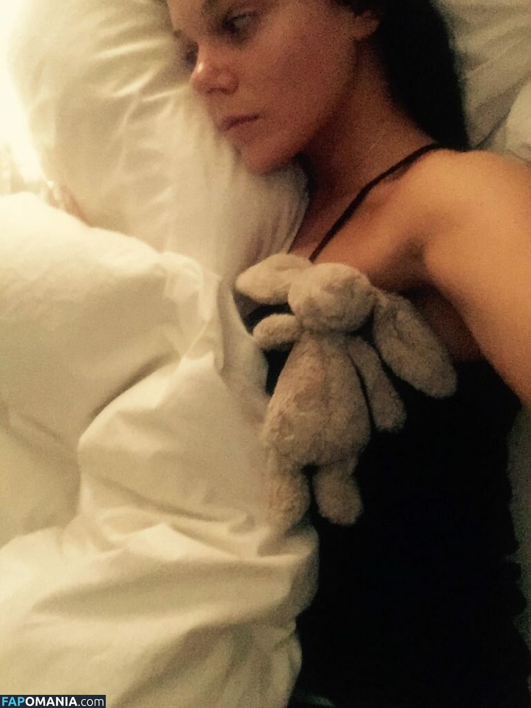 Faye Brookes Обнажённый Утёкшее фото #6