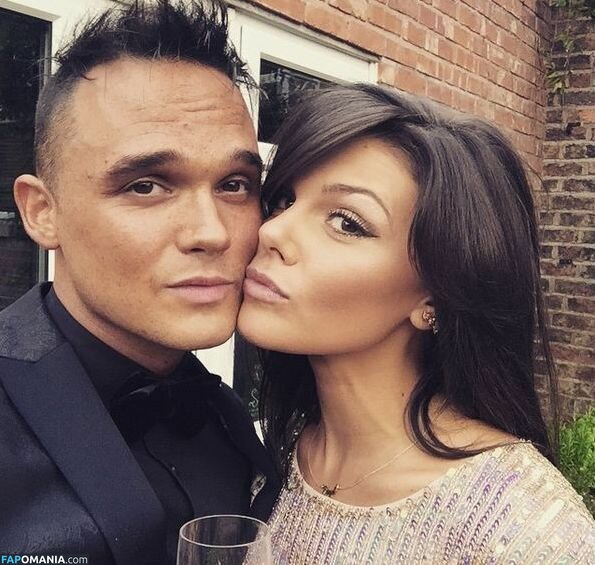 Faye Brookes Обнажённый Утёкшее фото #14