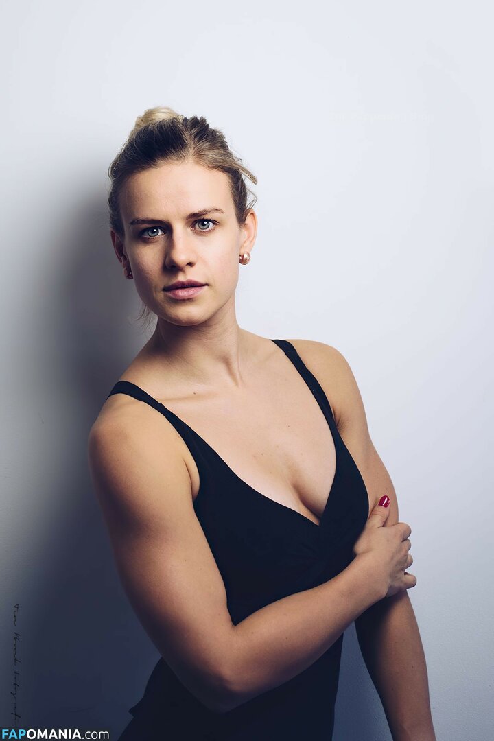 Femke Aaldering Обнажённый Утёкшее фото #9