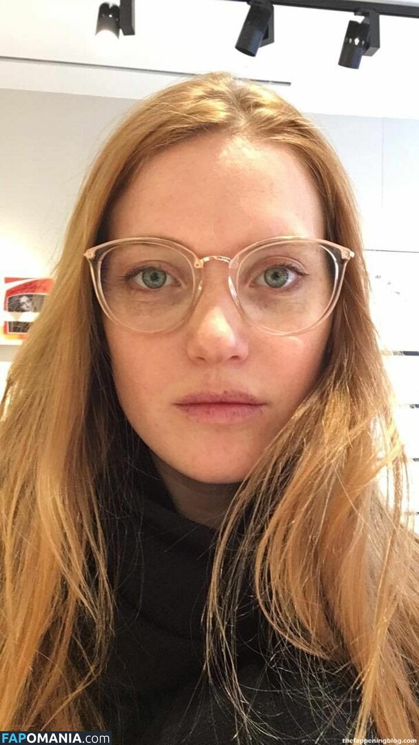 Fleur Geffrier Обнажённый Утёкшее фото #19