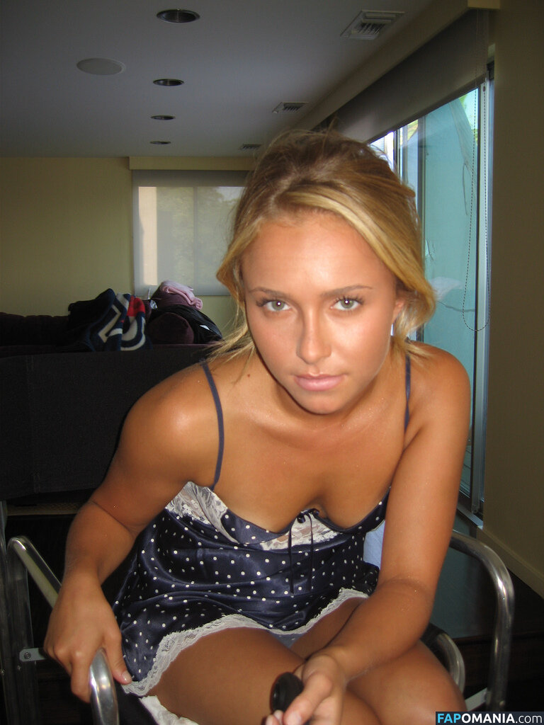 Hayden Panettiere Обнажённый Утёкшее фото #26