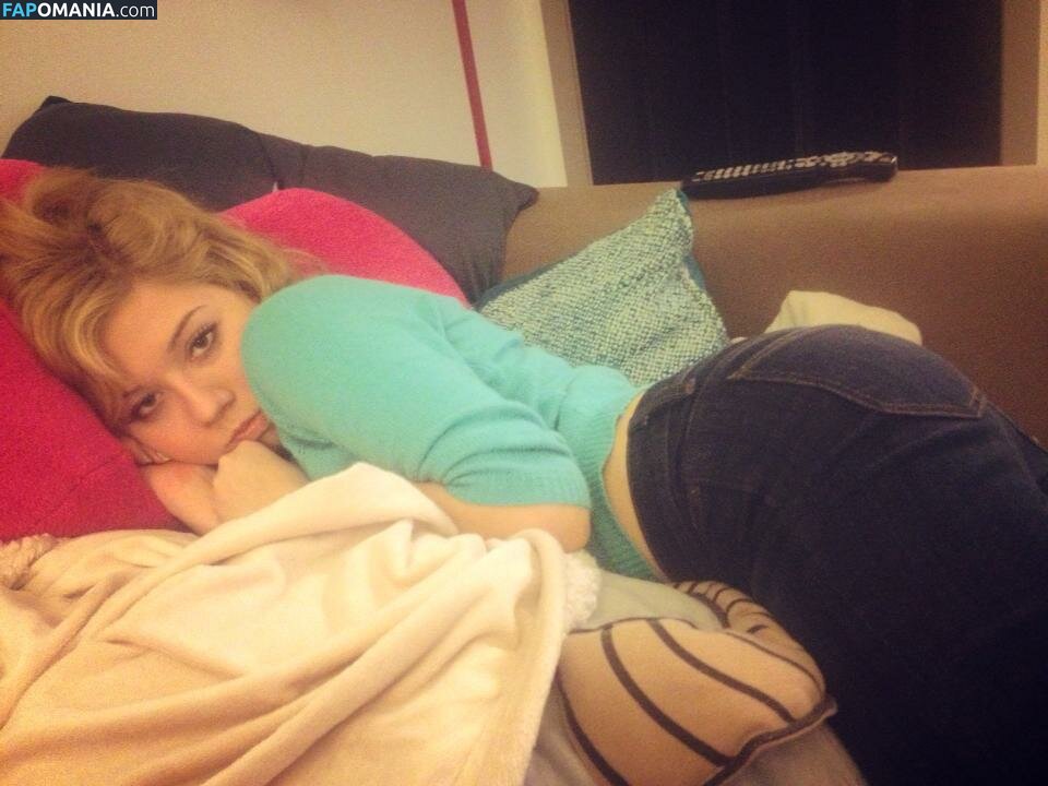 Jennette McCurdy Обнажённый Утёкшее фото #9