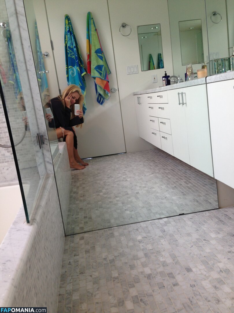 Jenny McCarthy Обнажённый Утёкшее фото #19