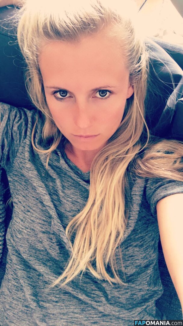 Julia Simic Обнажённый Утёкшее фото #20