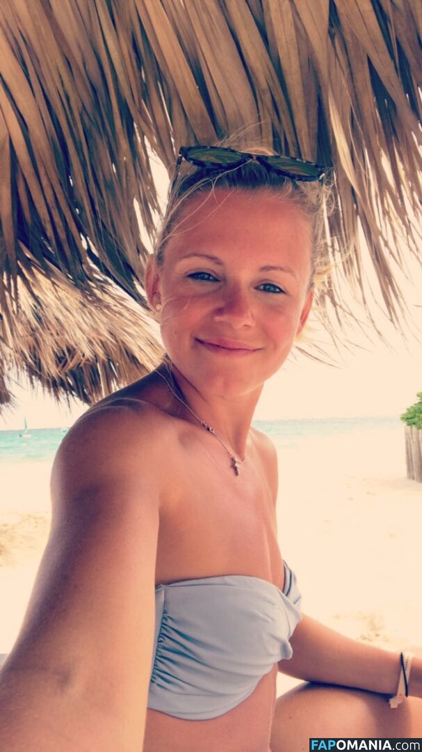 Julia Simic Обнажённый Утёкшее фото #42