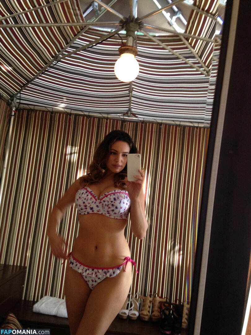 Kelly Brook Обнажённый Утёкшее фото #38