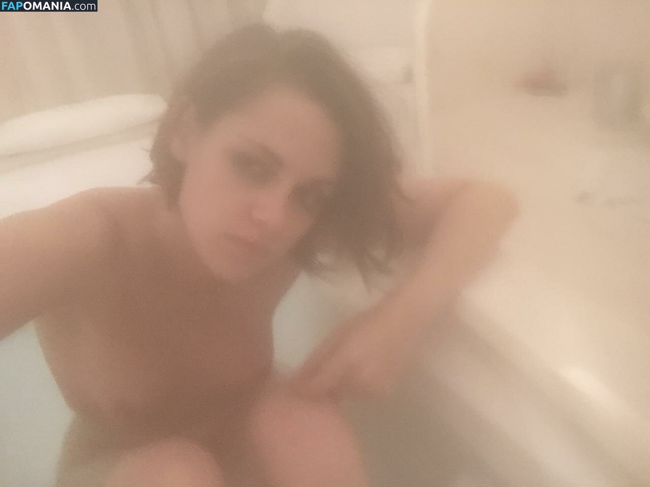 Kristen Stewart Обнажённый Утёкшее фото #9