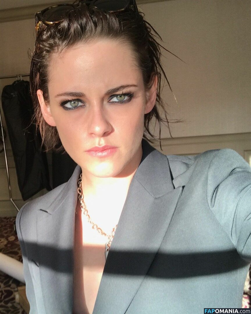Kristen Stewart Обнажённый Утёкшее фото #76