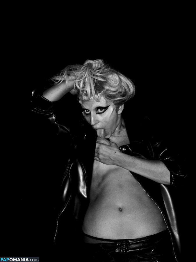 Lady Gaga Обнажённый Утёкшее фото #556