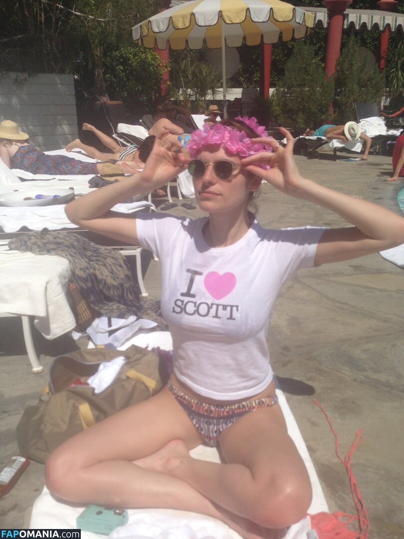 Lake Bell Обнажённый Утёкшее фото #20