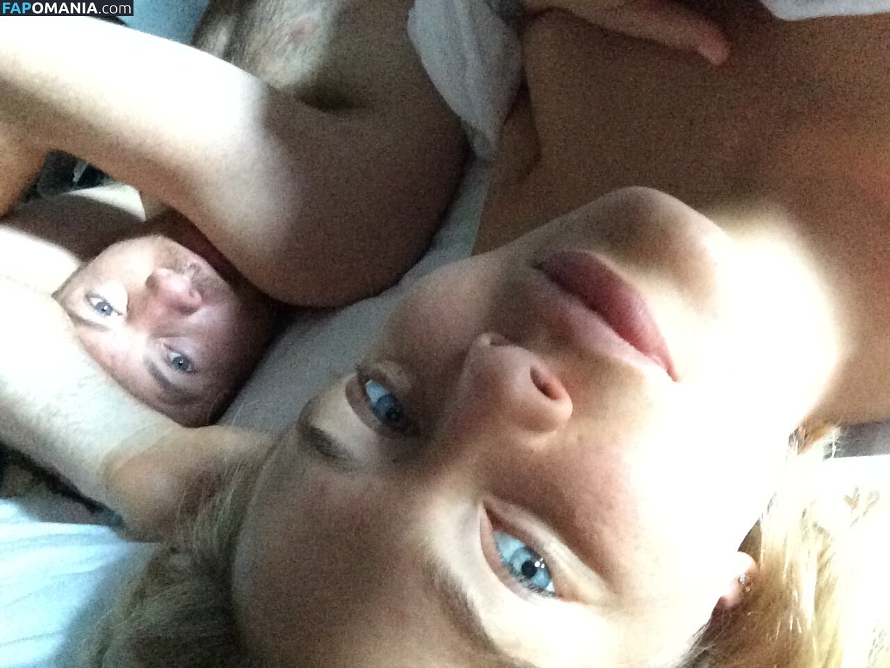 Lara Bingle Обнажённый Утёкшее фото #7