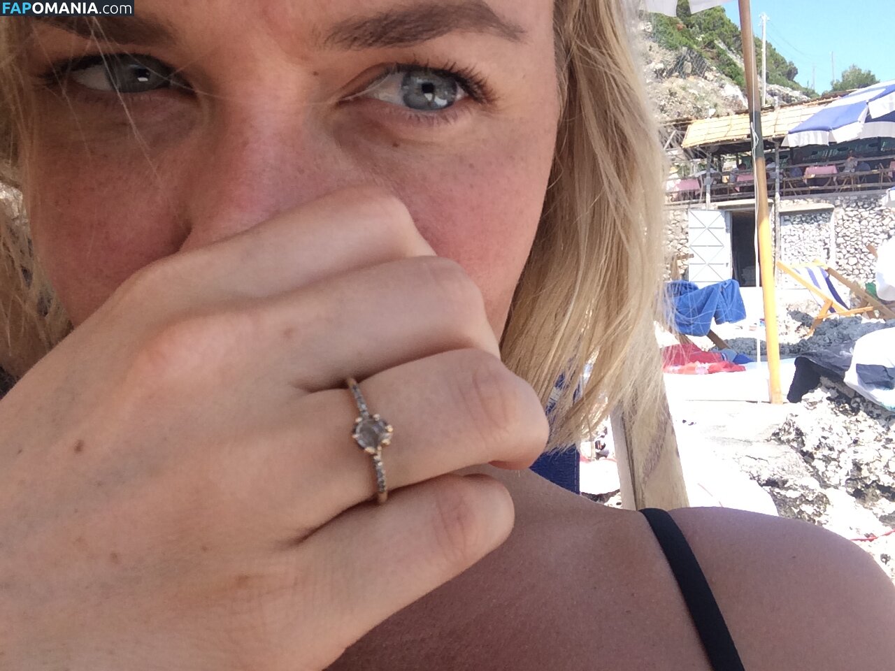 Lara Bingle Обнажённый Утёкшее фото #120