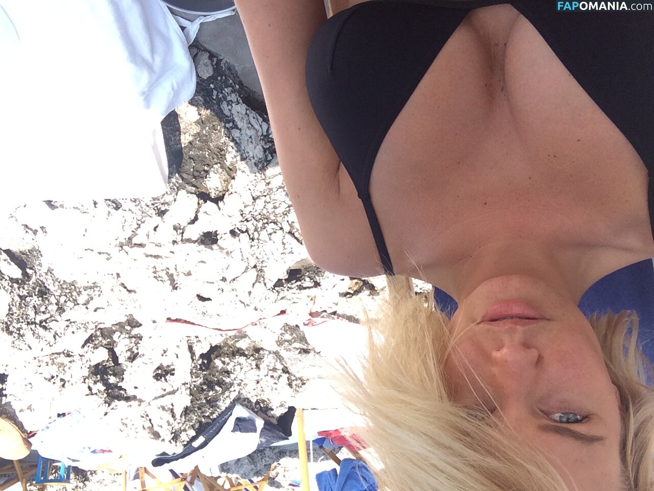 Lara Bingle Обнажённый Утёкшее фото #129