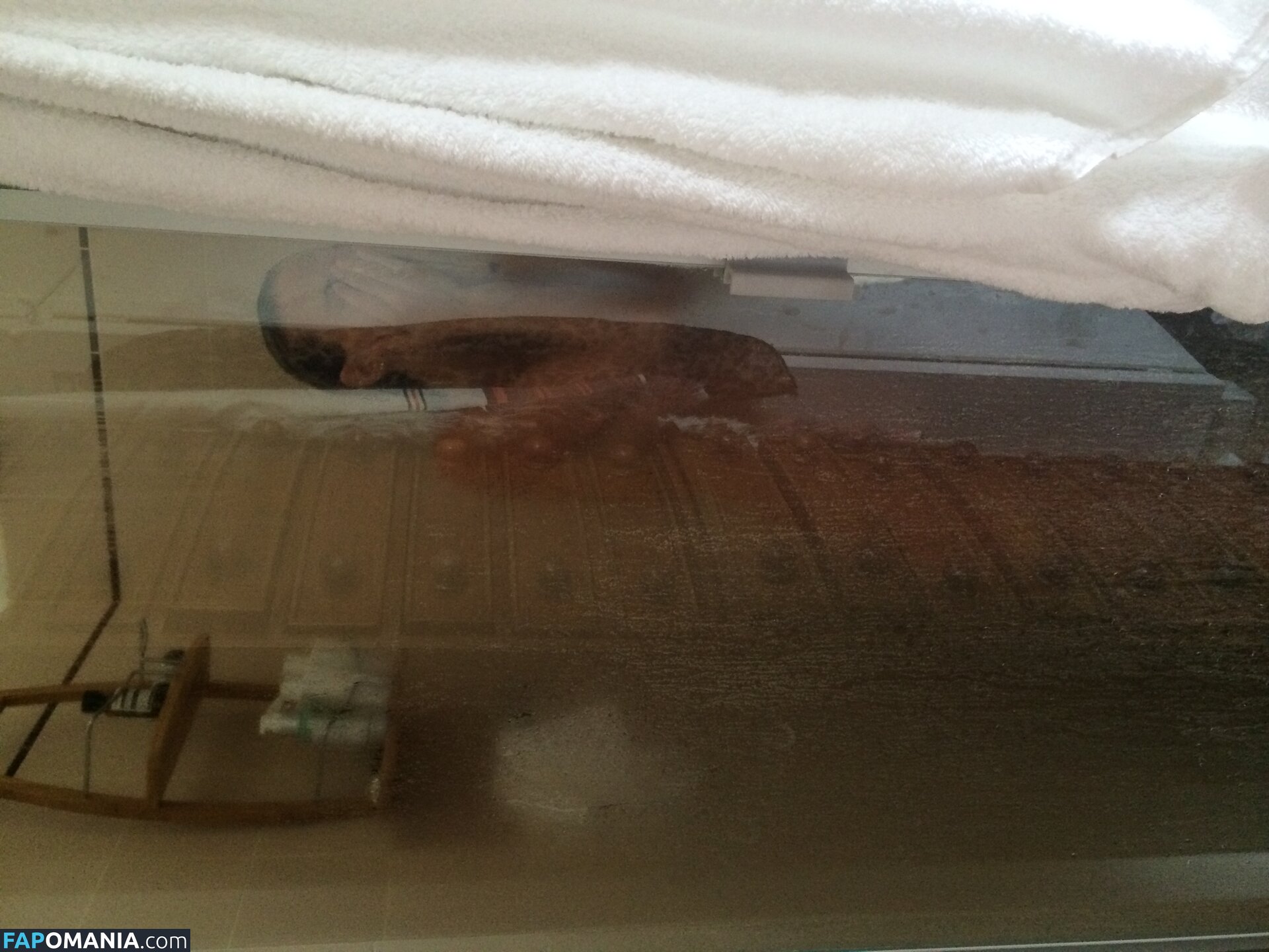 Lara Bingle Обнажённый Утёкшее фото #218