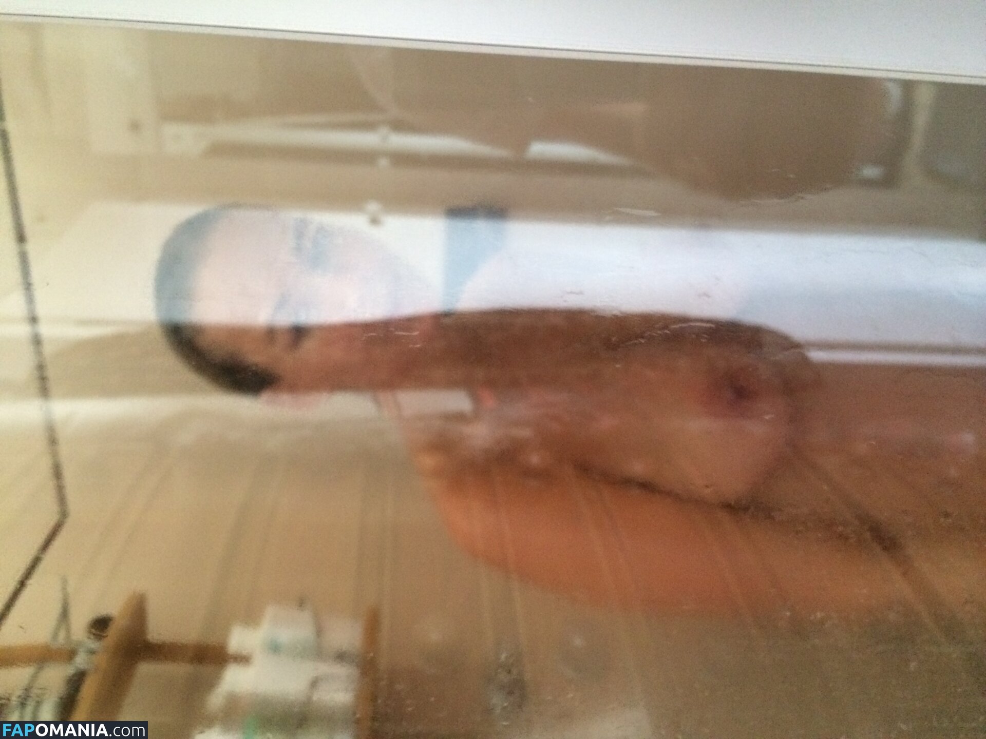 Lara Bingle Обнажённый Утёкшее фото #228