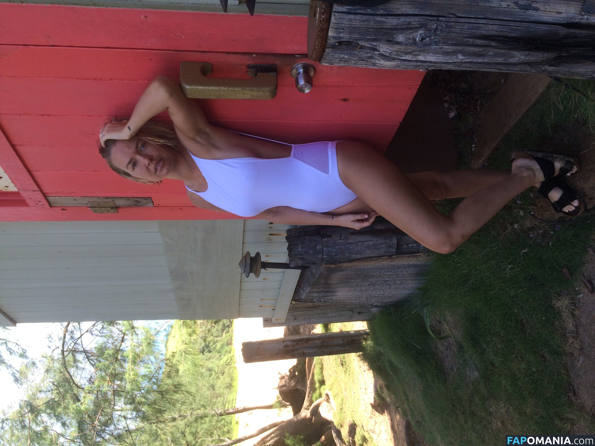 Lara Bingle Обнажённый Утёкшее фото #327